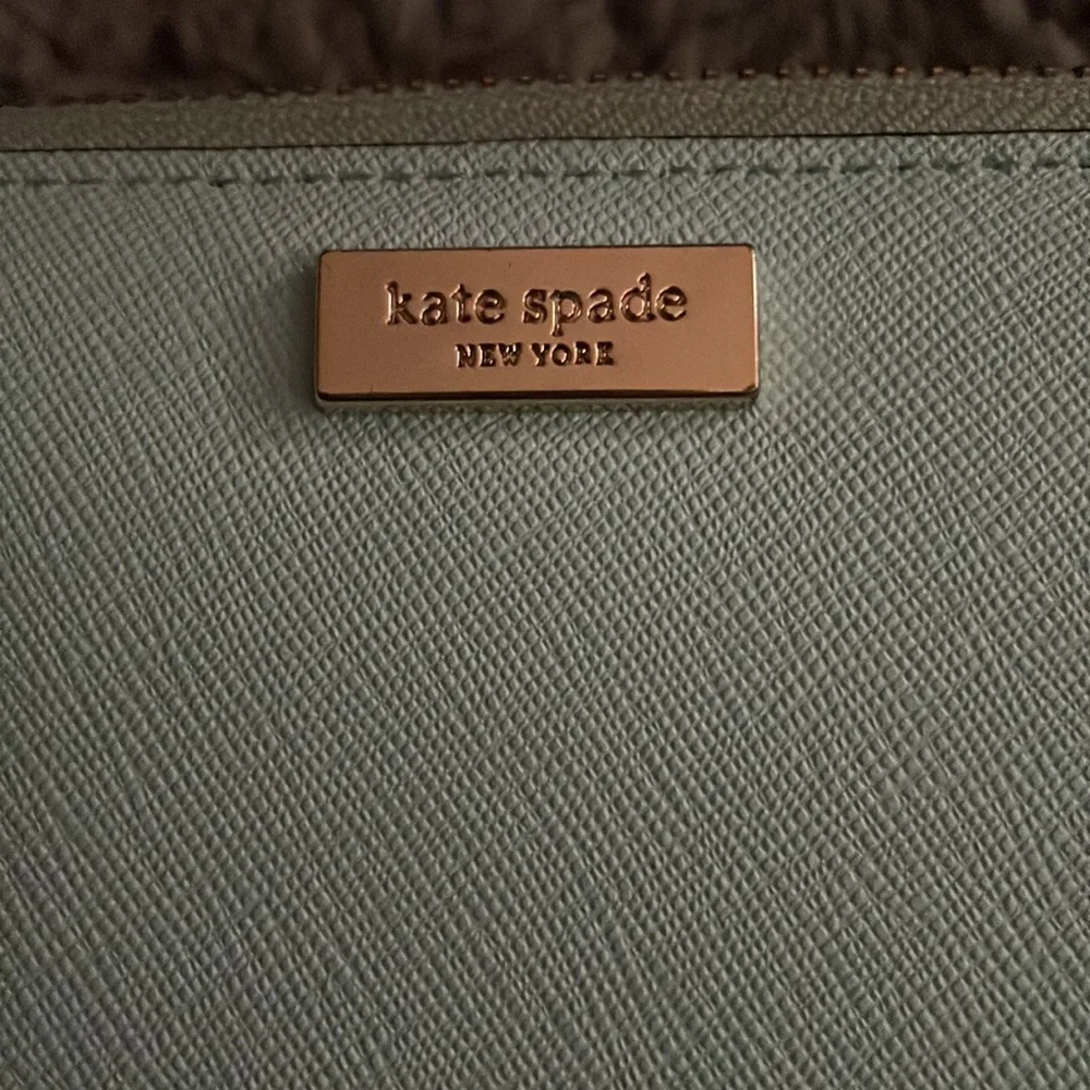 Kate spade zippered wallet - Picture 4 of 5
